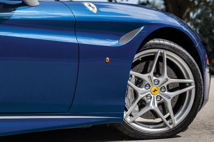 Детали экстерьера Ferrari California T The Daytona (229582) 2017 года  (фото 13 из 23)